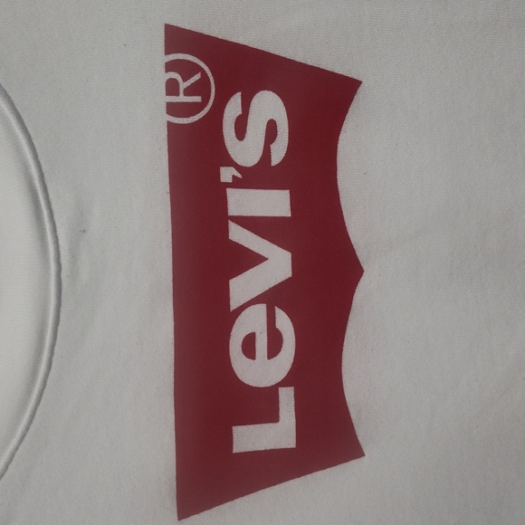 White and red Levi's brand sweater size Small - Picture 3 of 4